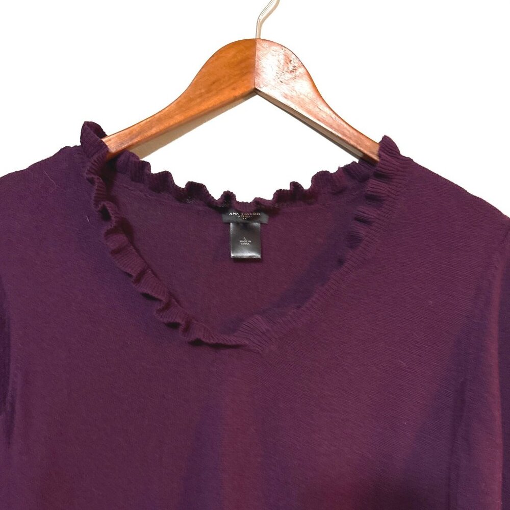 Vtg Ann Taylor Plum Lettuce V-neck light weight Sweater Large - Picture 2 of 7